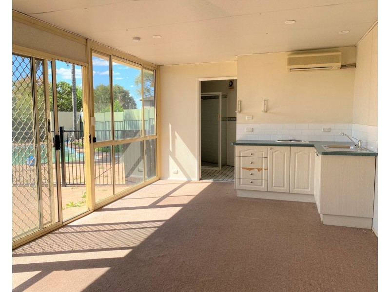 9 Simpson Avenue, Casula NSW 2170