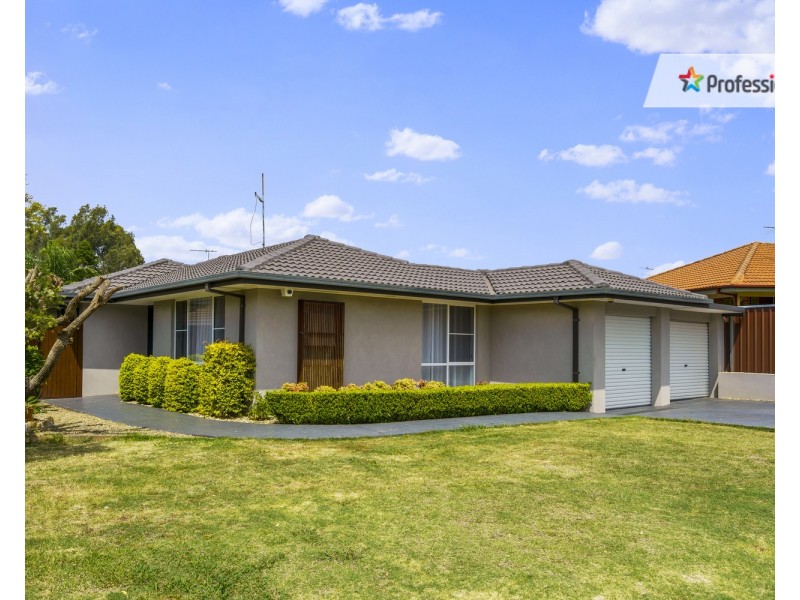17 Randwick Close, Casula NSW 2170