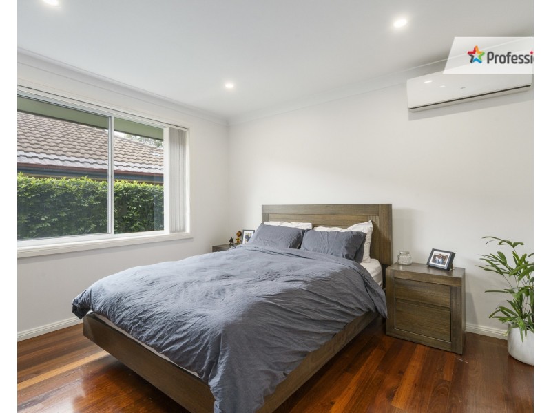 17 Randwick Close, Casula NSW 2170