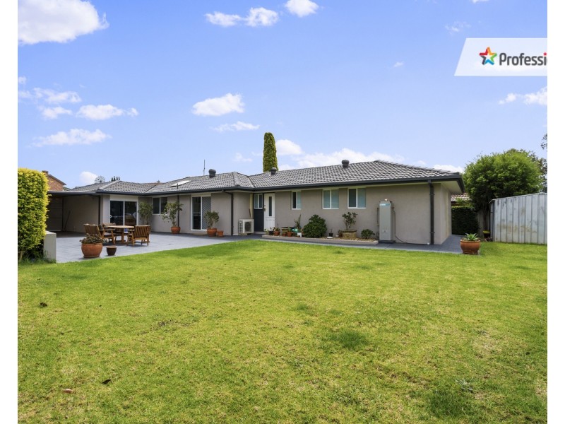 17 Randwick Close, Casula NSW 2170