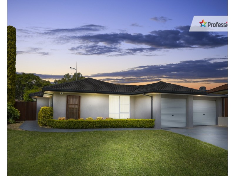 17 Randwick Close, Casula NSW 2170