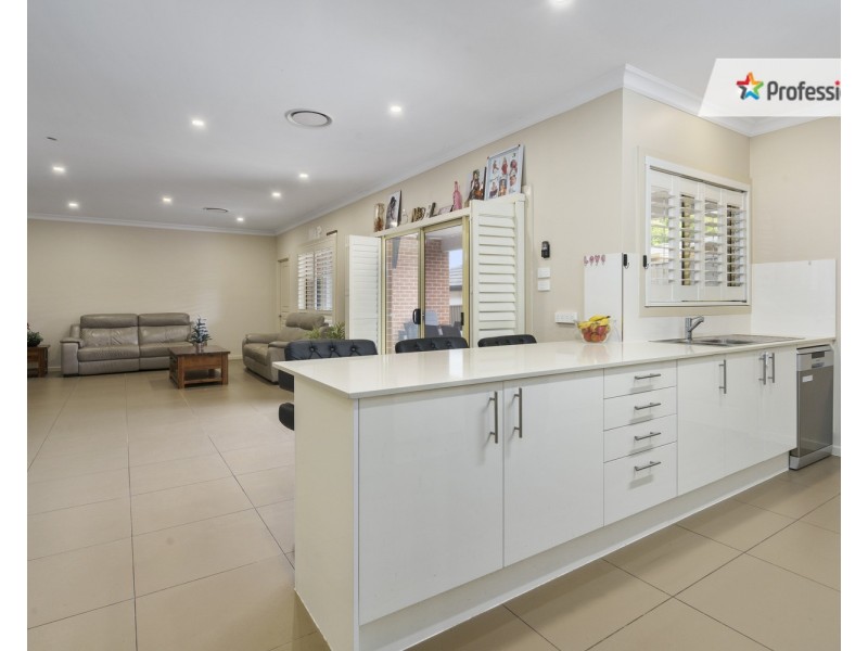 31 Ashcroft Avenue, Casula NSW 2170