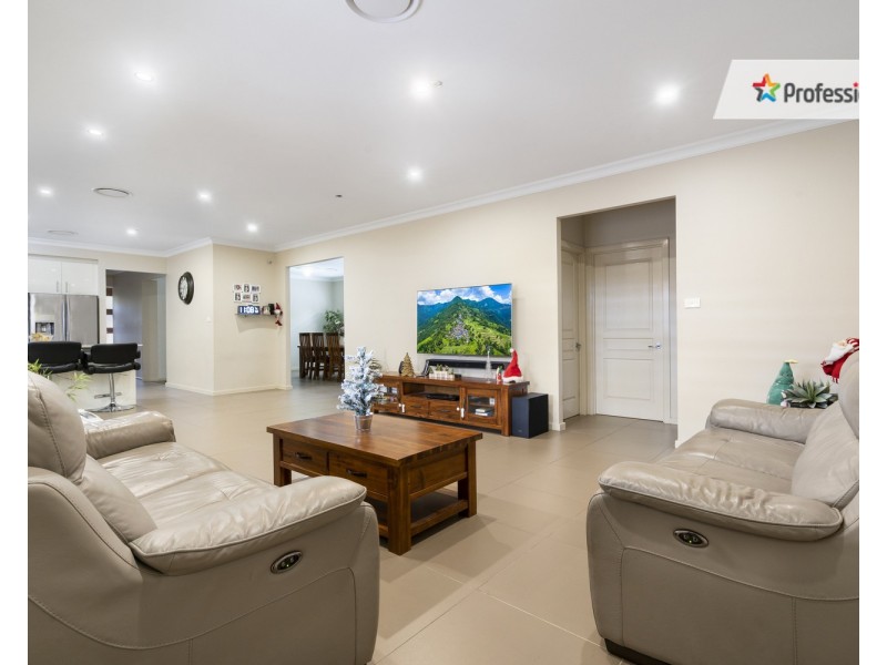 31 Ashcroft Avenue, Casula NSW 2170