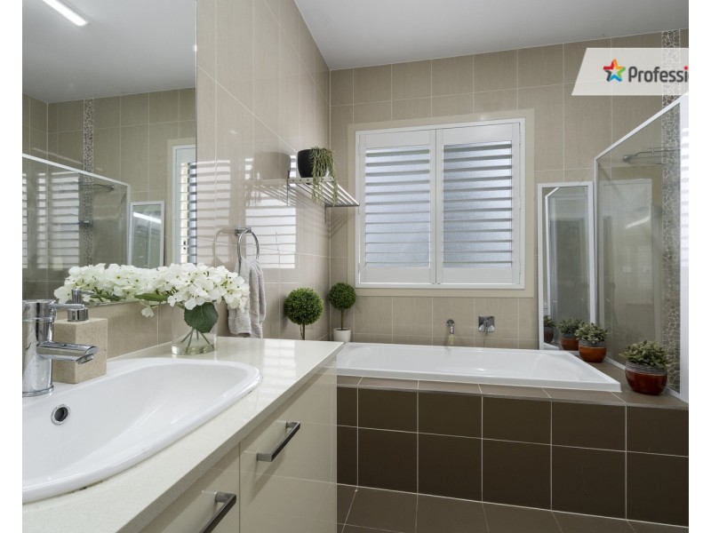 31 Ashcroft Avenue, Casula NSW 2170