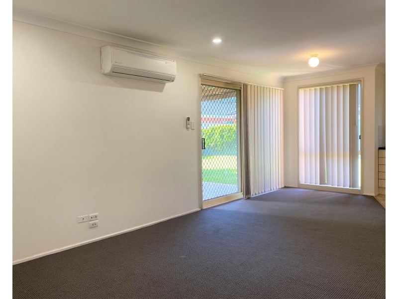 17 Erin Place, Casula NSW 2170