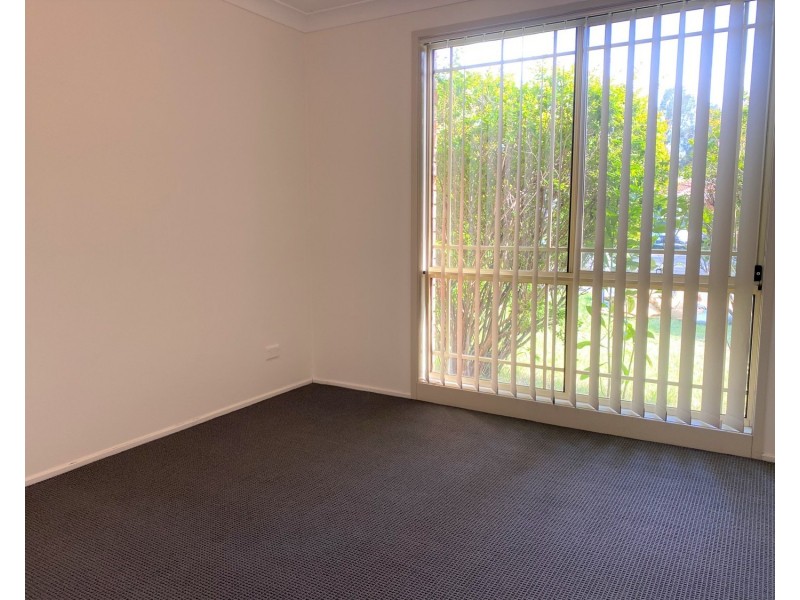 17 Erin Place, Casula NSW 2170