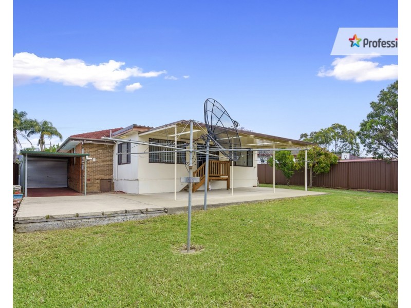 23 Gibson Avenue, Casula NSW 2170