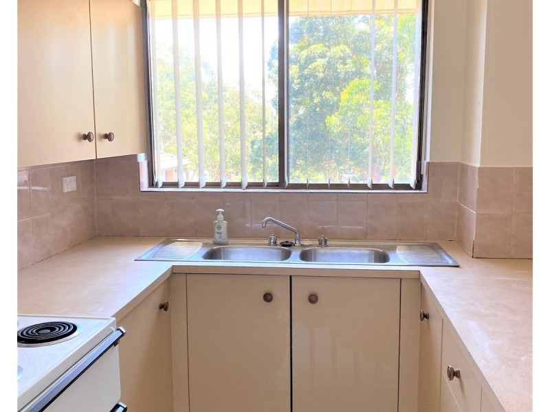 64/142 Moore Street, Liverpool NSW 2170