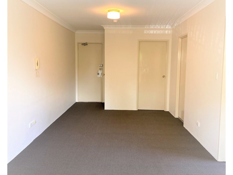 64/142 Moore Street, Liverpool NSW 2170