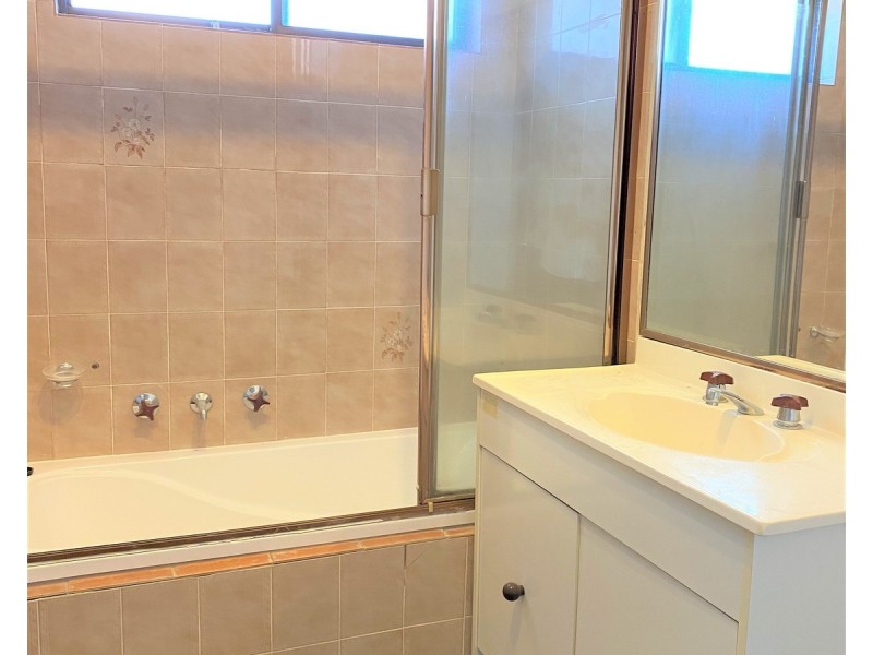 64/142 Moore Street, Liverpool NSW 2170