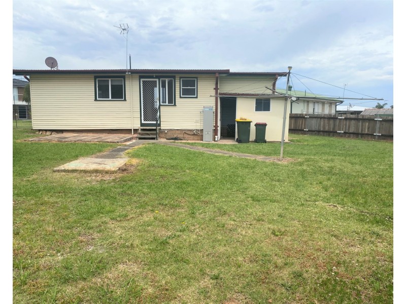 13 Simpson Avenue, Casula NSW 2170