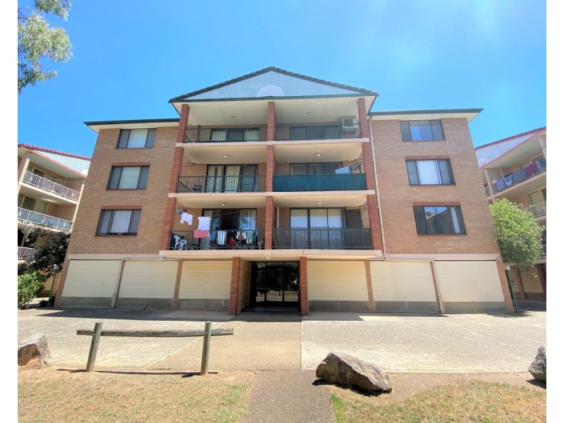 24/4 Riverpark Drive, Liverpool NSW 2170