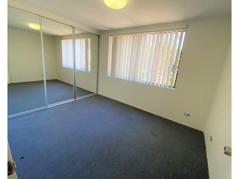 24/4 Riverpark Drive, Liverpool NSW 2170