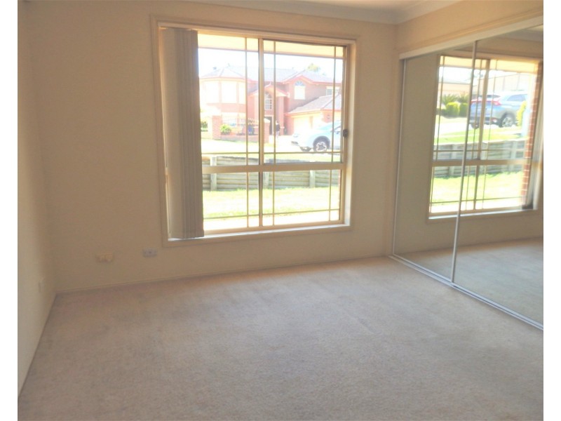 1/182-184 Leacocks Lane, Casula NSW 2170