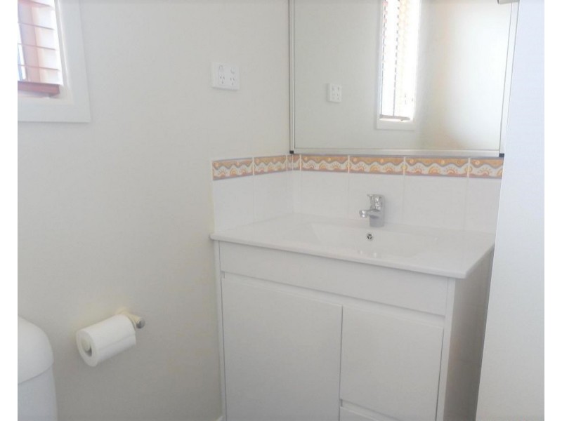 8B Natalie Close, Casula NSW 2170