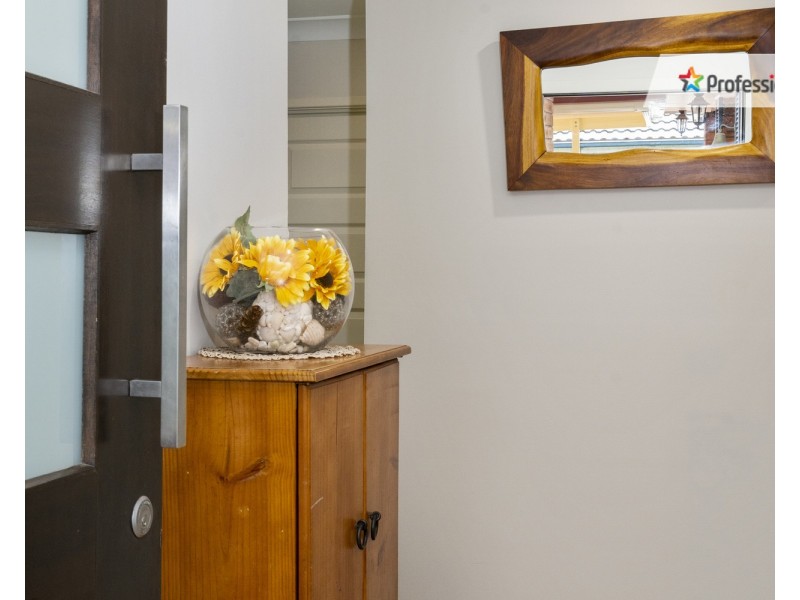 39 Grevillea Crescent, Prestons NSW 2170