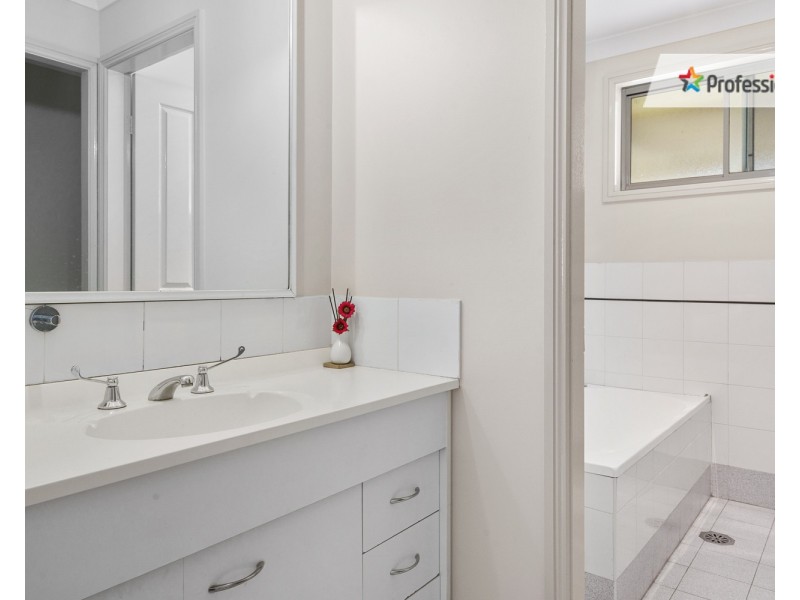 19 Guise Avenue, Casula NSW 2170