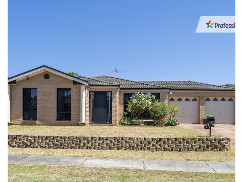 1 St Peter Close, Hinchinbrook NSW 2168