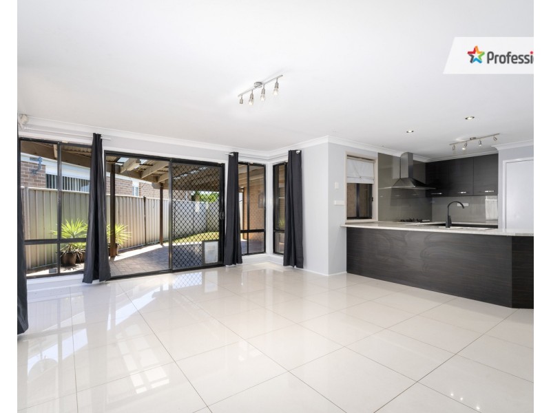 1 St Peter Close, Hinchinbrook NSW 2168