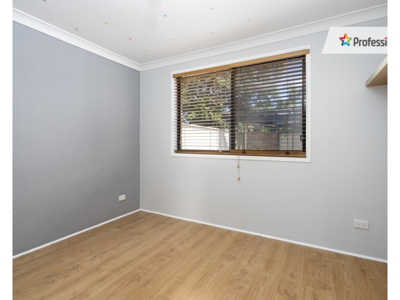 1 St Peter Close, Hinchinbrook NSW 2168