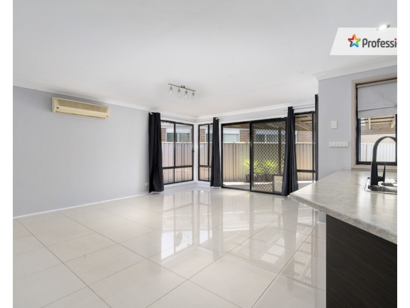 1 St Peter Close, Hinchinbrook NSW 2168