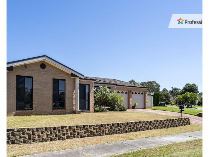 1 St Peter Close, Hinchinbrook NSW 2168