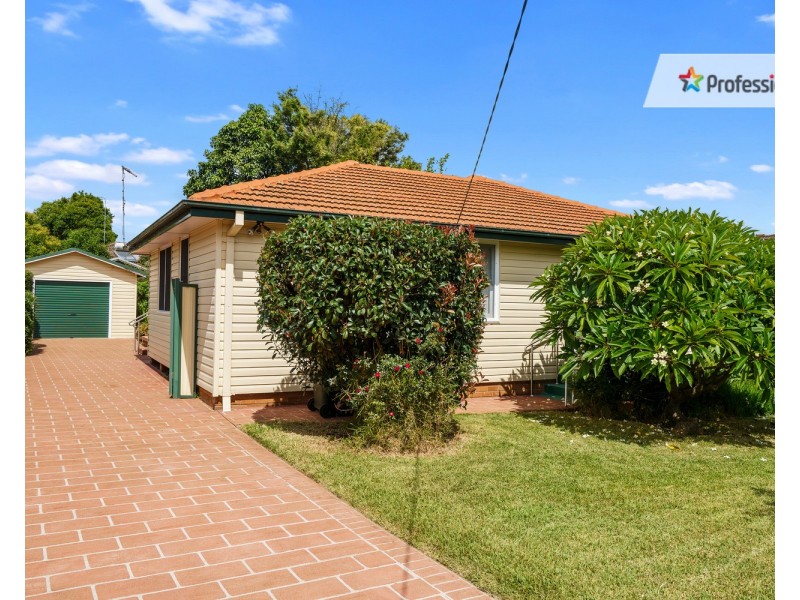 40 Fitzpatrick Close, Casula NSW 2170