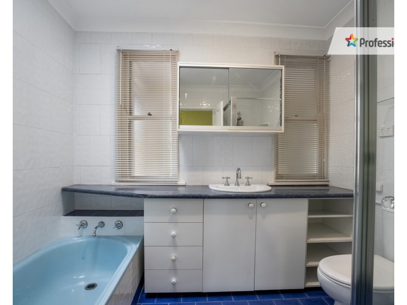 40 Fitzpatrick Close, Casula NSW 2170