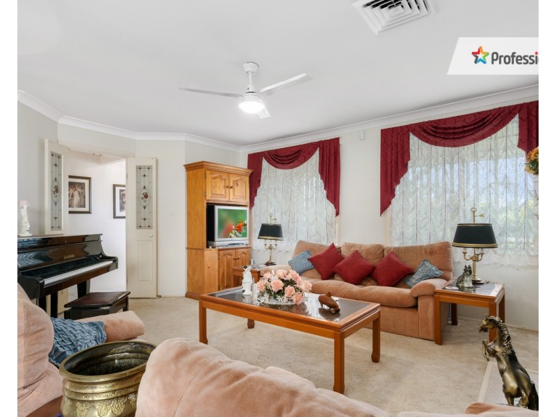 7 Taralga Street, Prestons NSW 2170