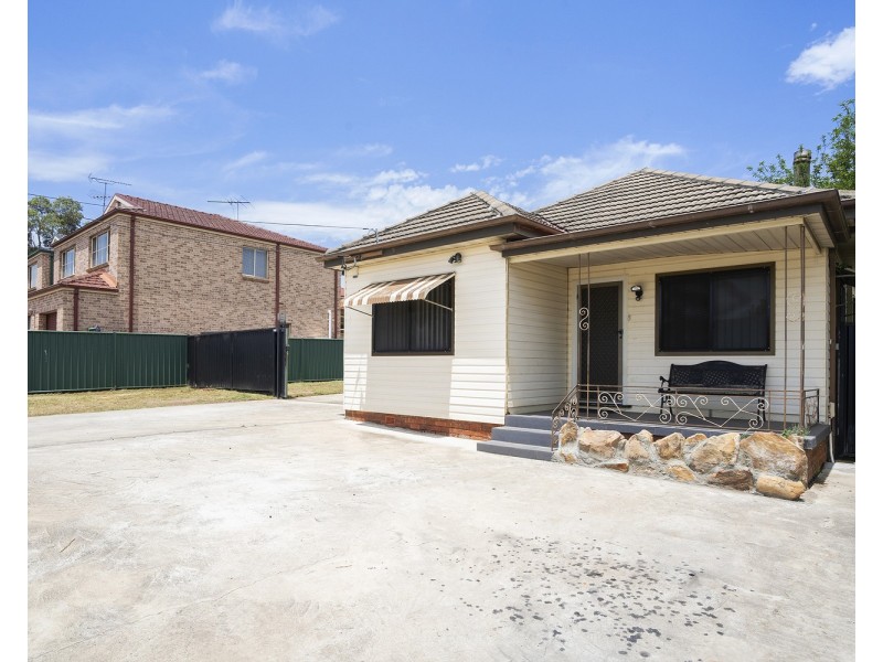 122-124 Graham Avenue, Lurnea NSW 2170