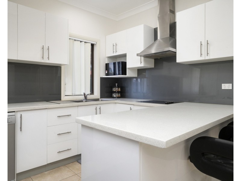 122-124 Graham Avenue, Lurnea NSW 2170