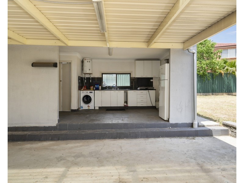 122-124 Graham Avenue, Lurnea NSW 2170