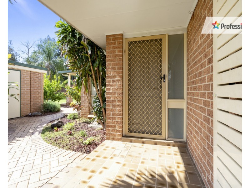 40 Doncaster Avenue, Casula NSW 2170