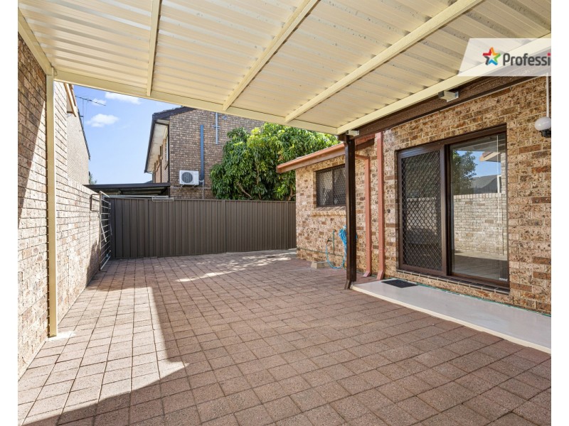 1/31 Calabro Avenue, Lurnea NSW 2170