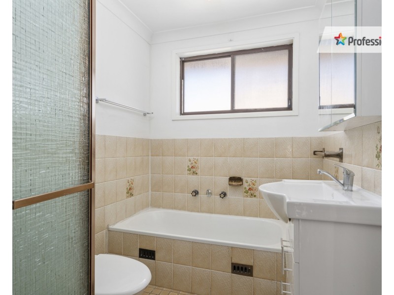 1/31 Calabro Avenue, Lurnea NSW 2170