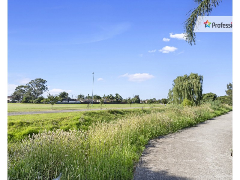 1/31 Calabro Avenue, Lurnea NSW 2170