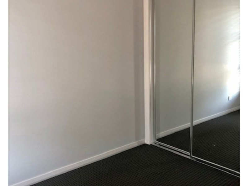 9A Grahame Avenue, Glenfield NSW 2167