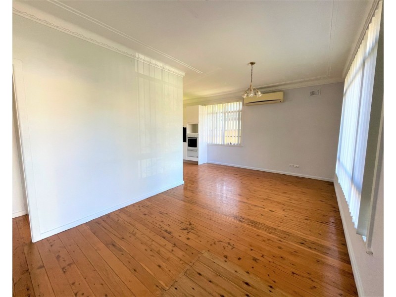 6 Dunmore Crescent, Casula NSW 2170