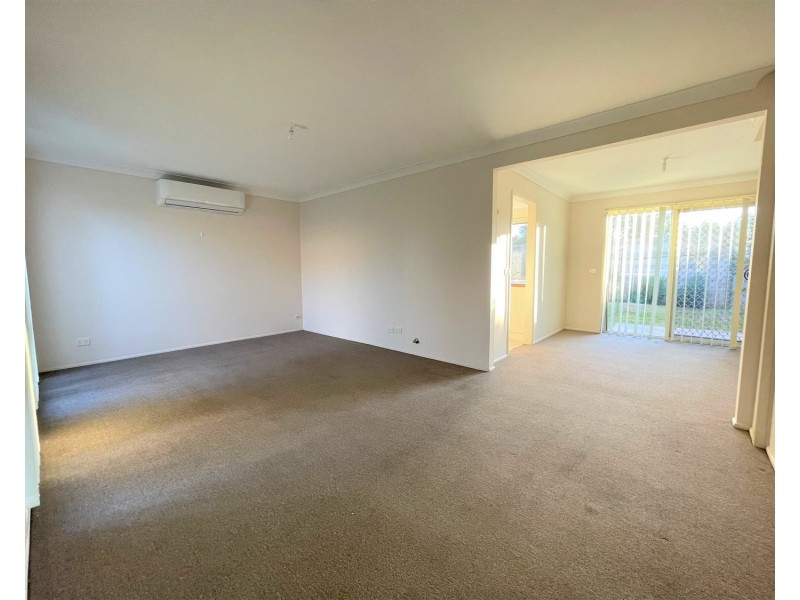 9 Magnolia Close, Casula NSW 2170