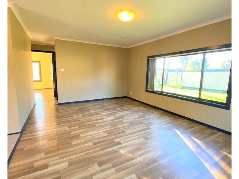 11B Carnation Avenue, Casula NSW 2170