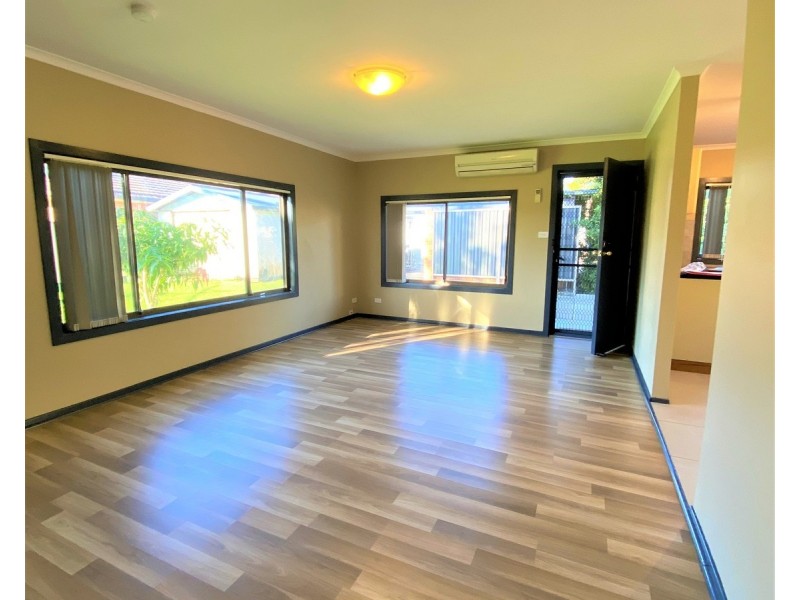 11B Carnation Avenue, Casula NSW 2170