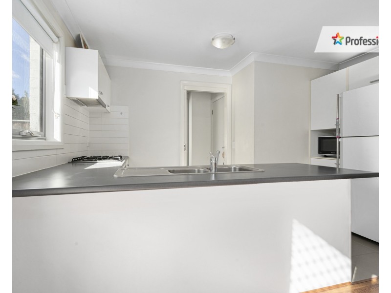 33 Atlantic Boulevard, Glenfield NSW 2167