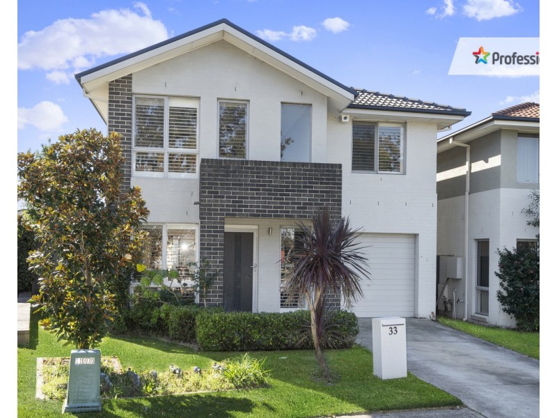 33 Atlantic Boulevard, Glenfield NSW 2167