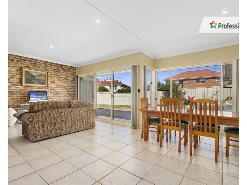 24 Sidney Place, Casula NSW 2170