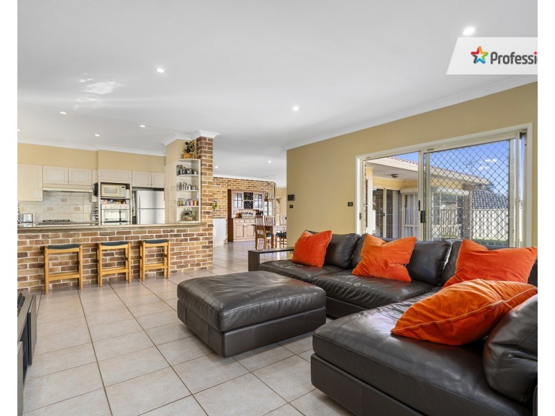 24 Sidney Place, Casula NSW 2170