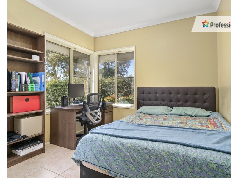 24 Sidney Place, Casula NSW 2170