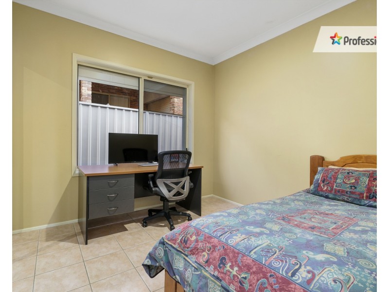 24 Sidney Place, Casula NSW 2170