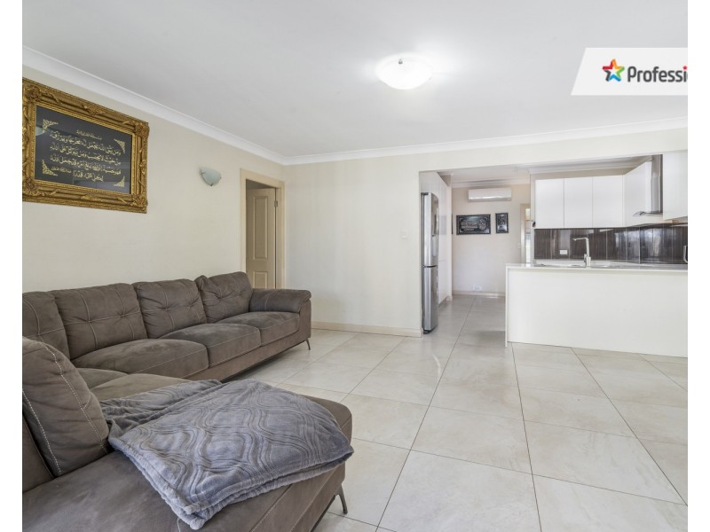 74 Marsh Parade, Casula NSW 2170