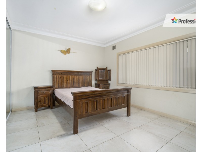 74 Marsh Parade, Casula NSW 2170