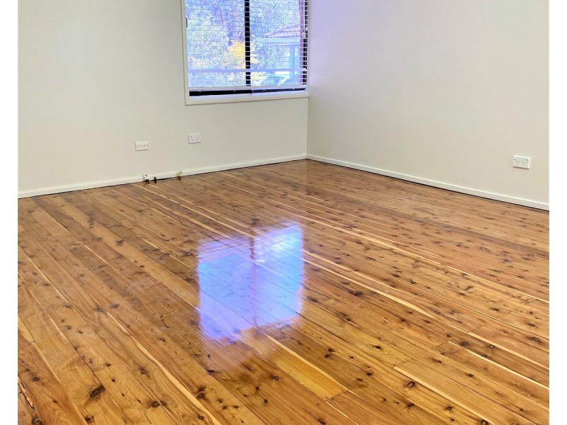 8 Grose Avenue, Lurnea NSW 2170